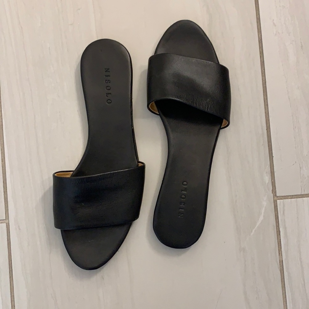 Nisolo Slides